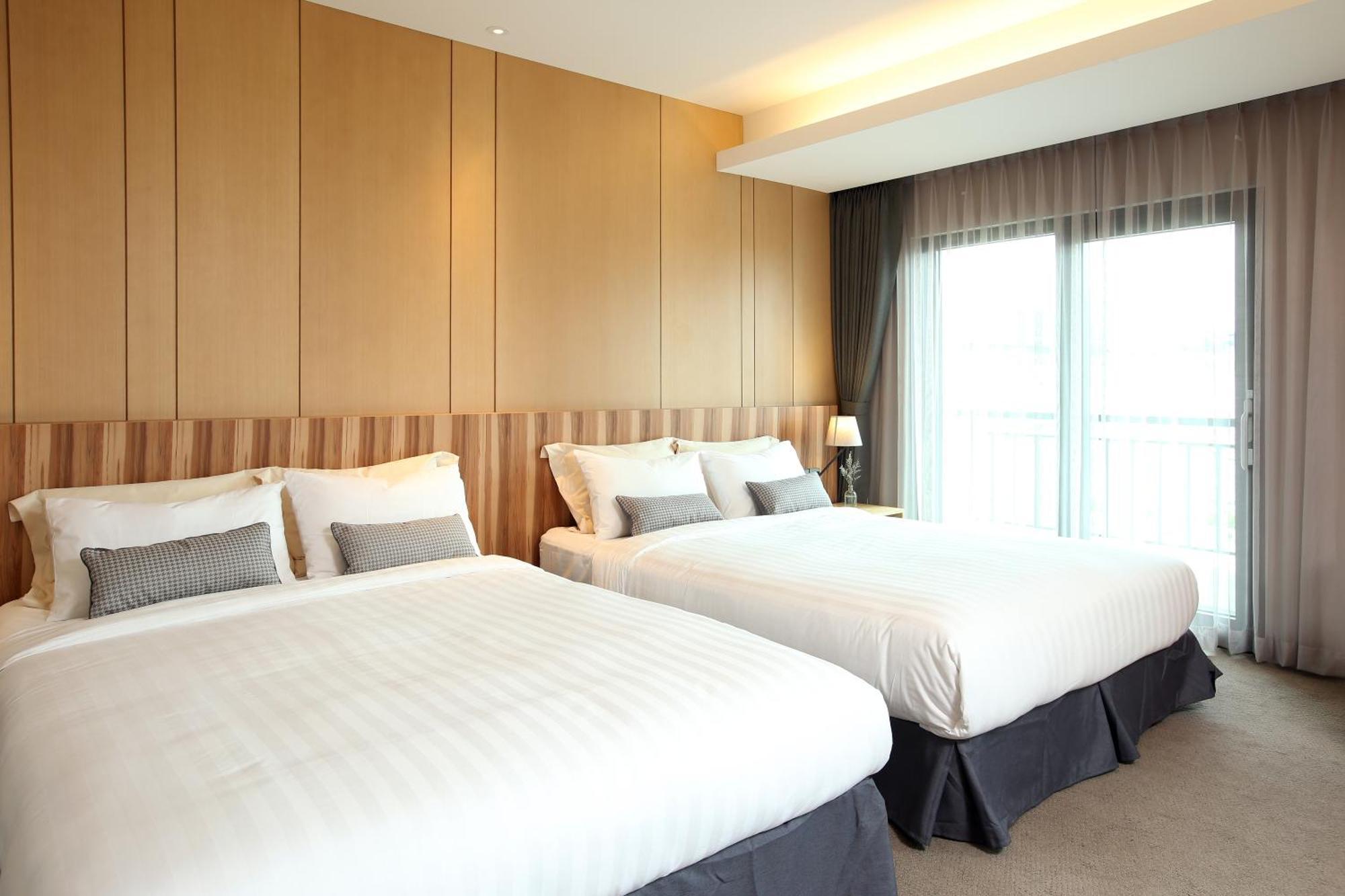 The Suites Hotel Jeju Seogwipo Eksteriør billede